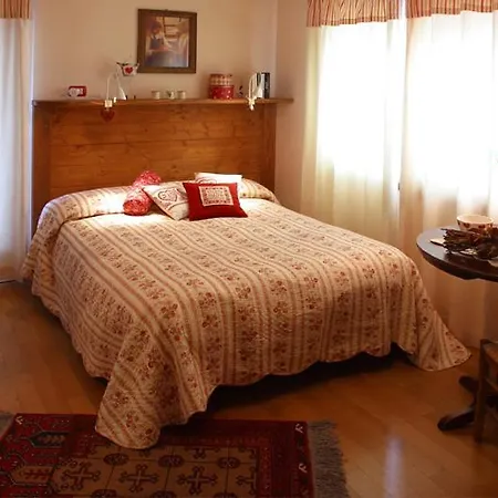 Au Chateau Blanc Bed & Breakfast Arvier