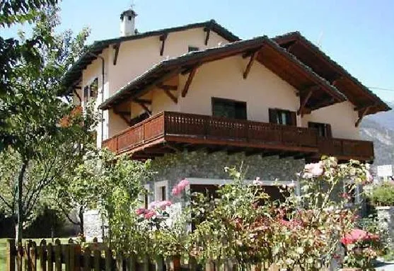 Affittacamere Au Chateau Blanc Bed & Breakfast Arvier