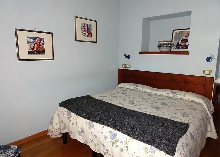 Affittacamere Au Chateau Blanc Bed & Breakfast